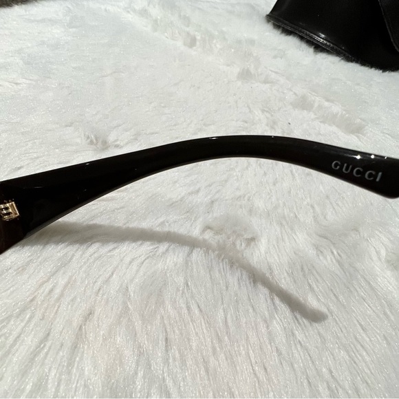Gucci Sunglasses - Picture 4 of 6